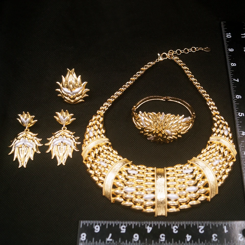 Moterų Papuošalų Rinkinys Auksas, Sidabras Embellishment Padengti Turas Išpjovą Pakabukas Karoliai Nigerijos Vestuvių Stiliaus Mados, Tobulinimas - 5